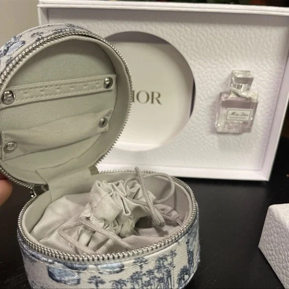 Dior Blue and White Pouch with Mini Fragrance - Picture 2 of 3